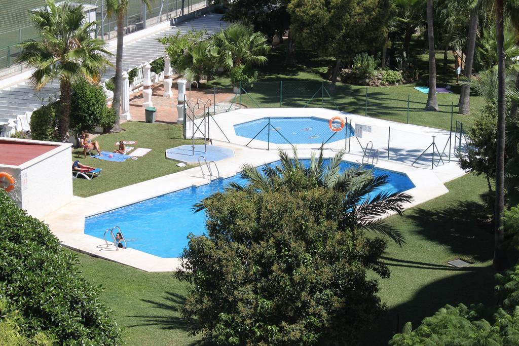 Apartamentos Jardines Del Gamonal Málaga Eksteriør billede